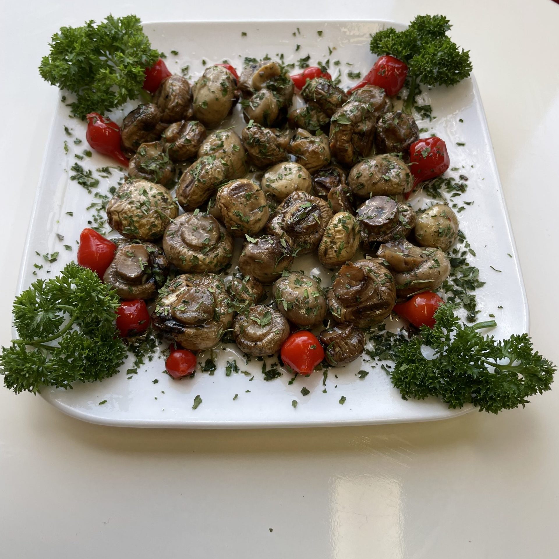 Gegrilte Champigion in Kräutermarinade