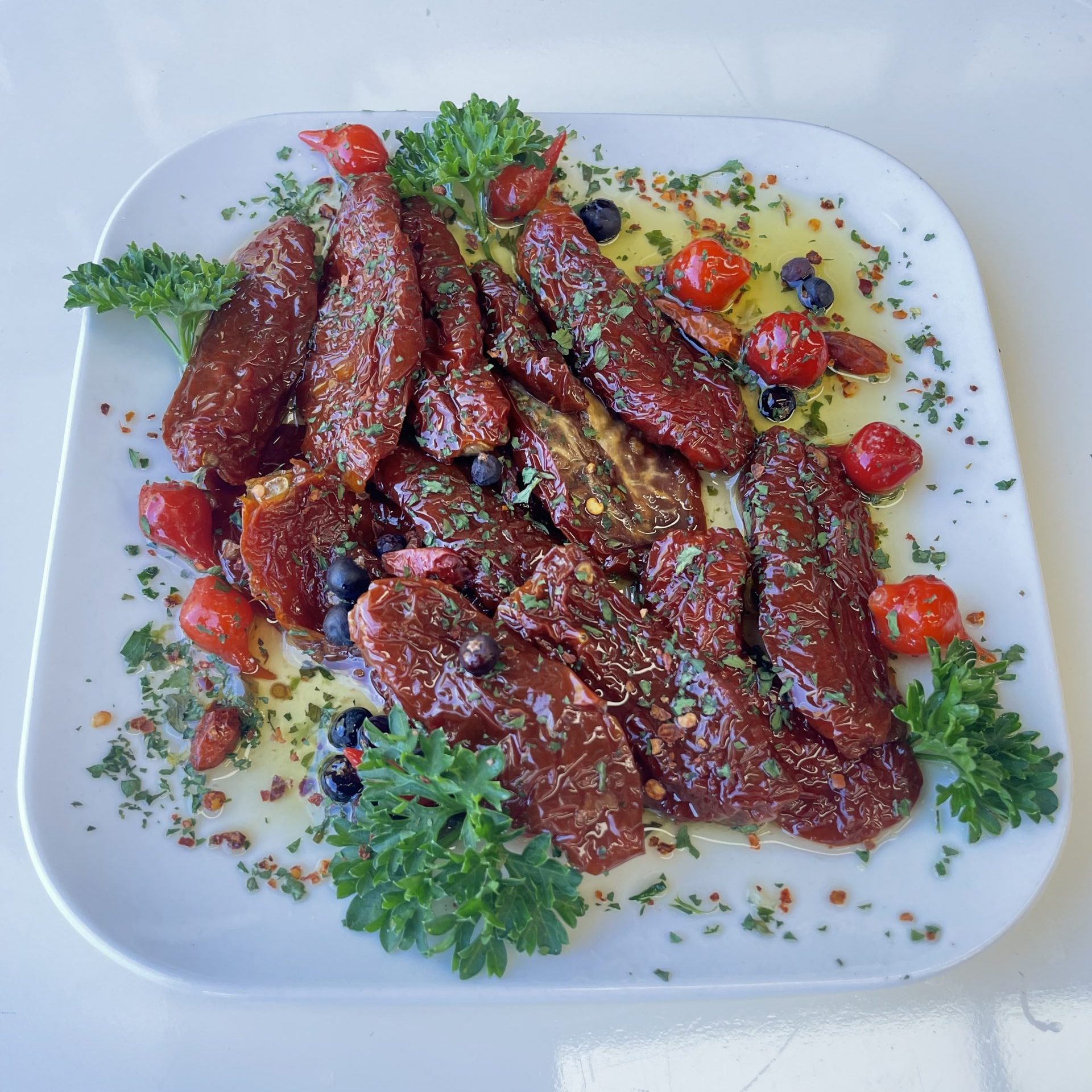 Getrocknete Tomaten in Krutermarinade