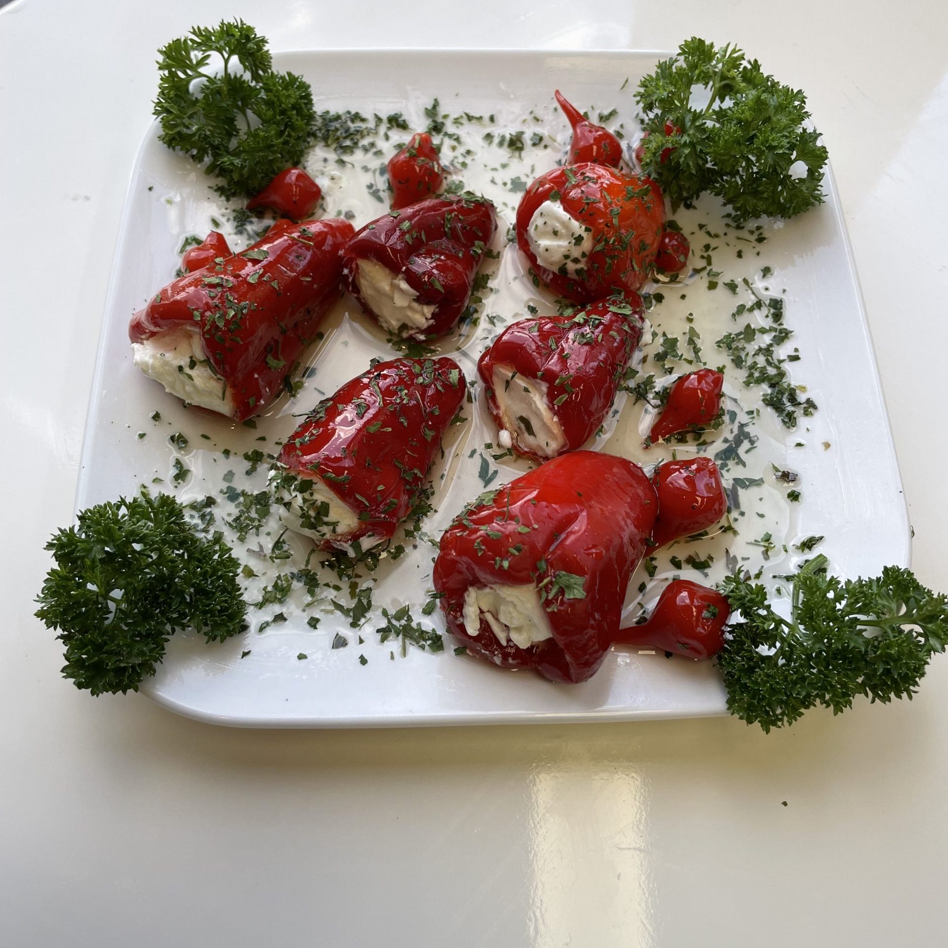 Pikante Glockenpaprika gefült mit Käsezubereitung
